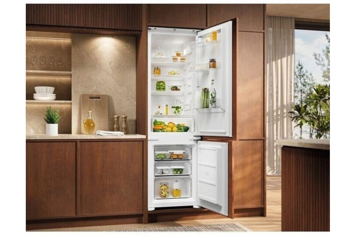 Холодильник встраиваемый Electrolux ENS3SE18S
