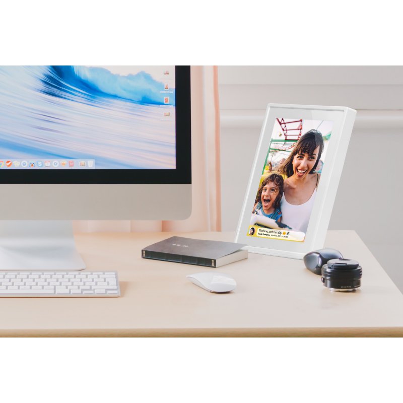 Цифровая WiFi фоторамка BRAUN DigiFrame 1019 WiFi белый ( 21259 )