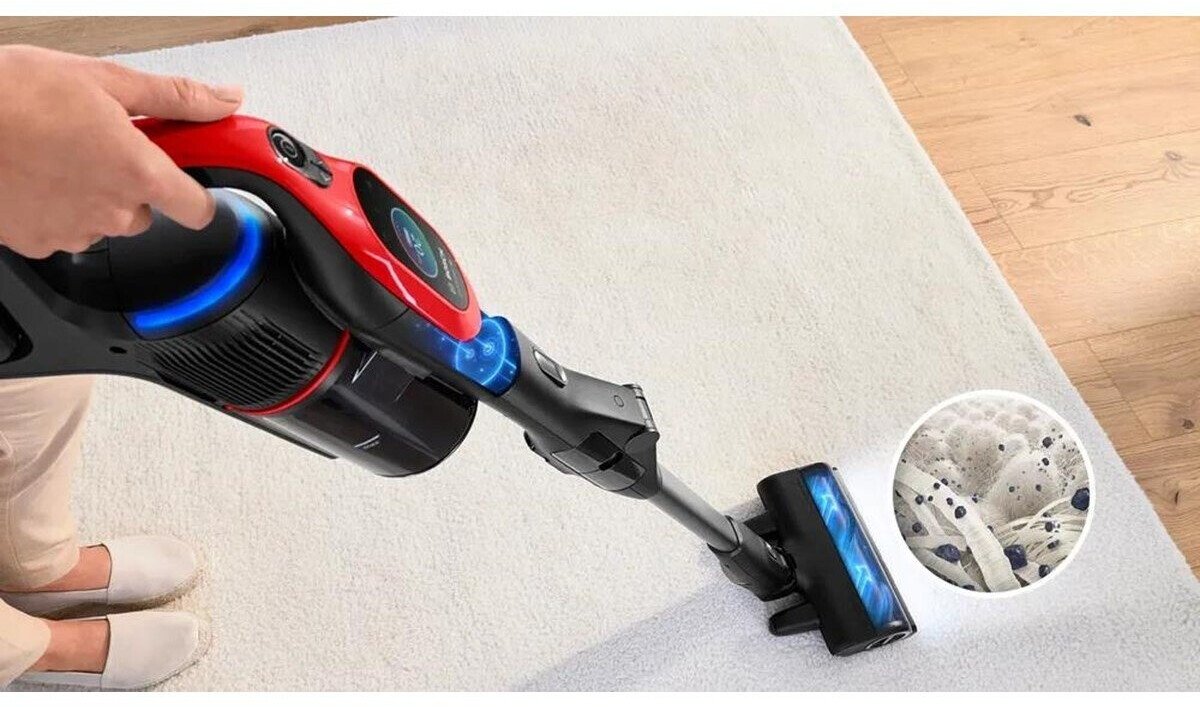 Аккумуляторный пылесос Bosch BCS1041PET Unlimited 10 ProAnimal красный