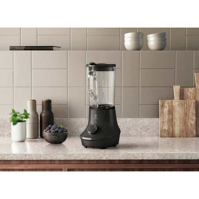 Блендер Electrolux E6TB1-4GB