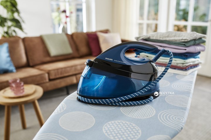 Staţie de călcat cu aburi Philips GC7833/80