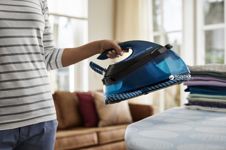 Staţie de călcat cu aburi Philips GC7833/80