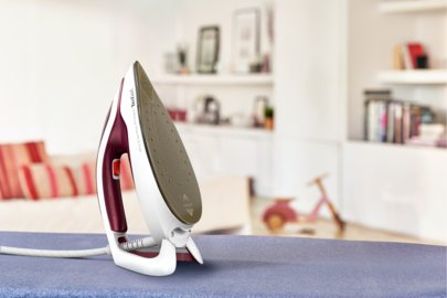 Stație de călcat de înaltă presiune TEFAL Pro Express Protect GV9220E0