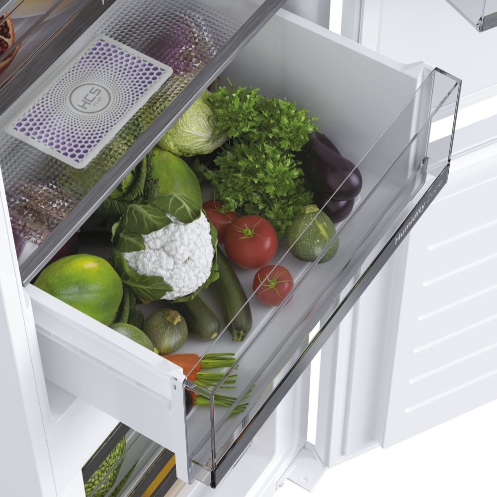 Combina frigorifica incorporabila Haier HBW5518E, Total No Frost, 248 l, H 178 cm, Clasa E, Wi-Fi