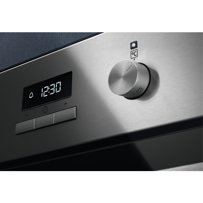 Духовой шкаф электрический Electrolux KOF3H70X