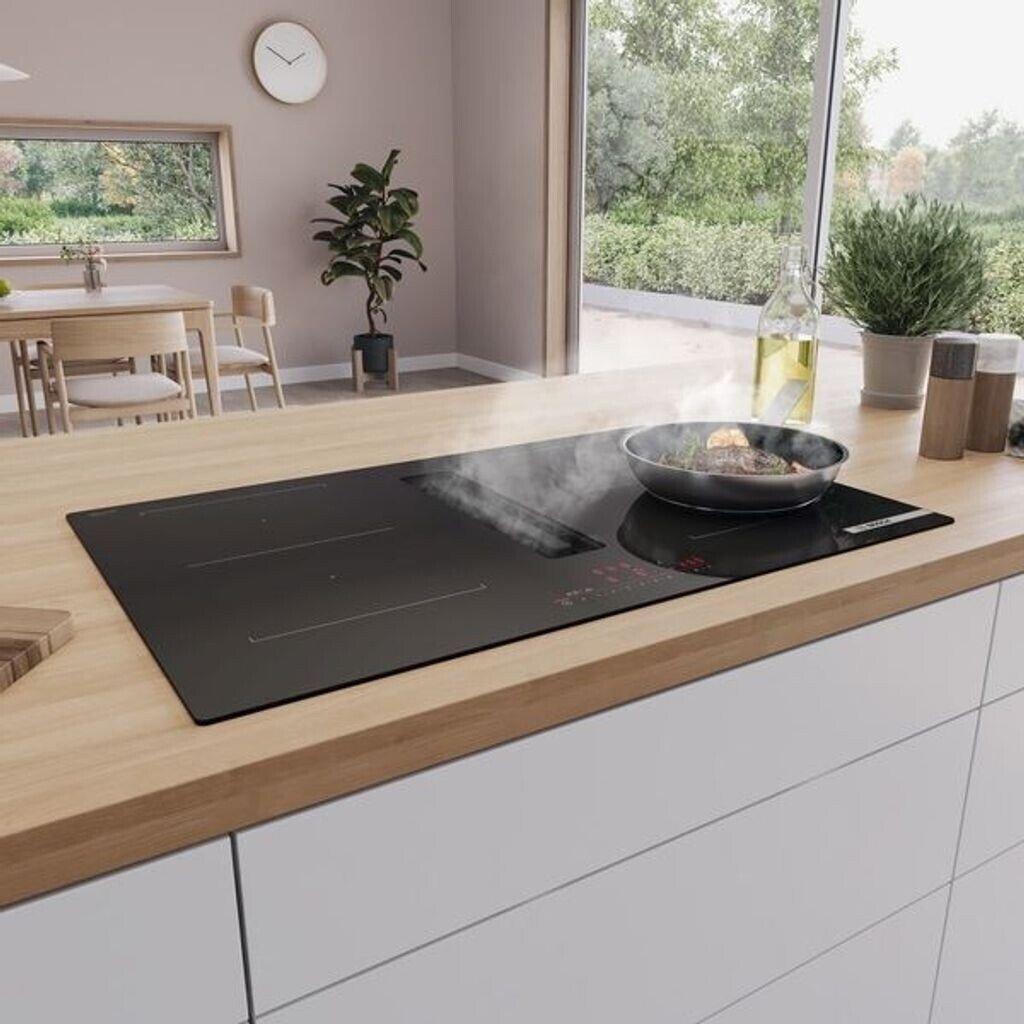 Plită pe inducție cu sistem de ventilare integrat Bosch PVS611B16E