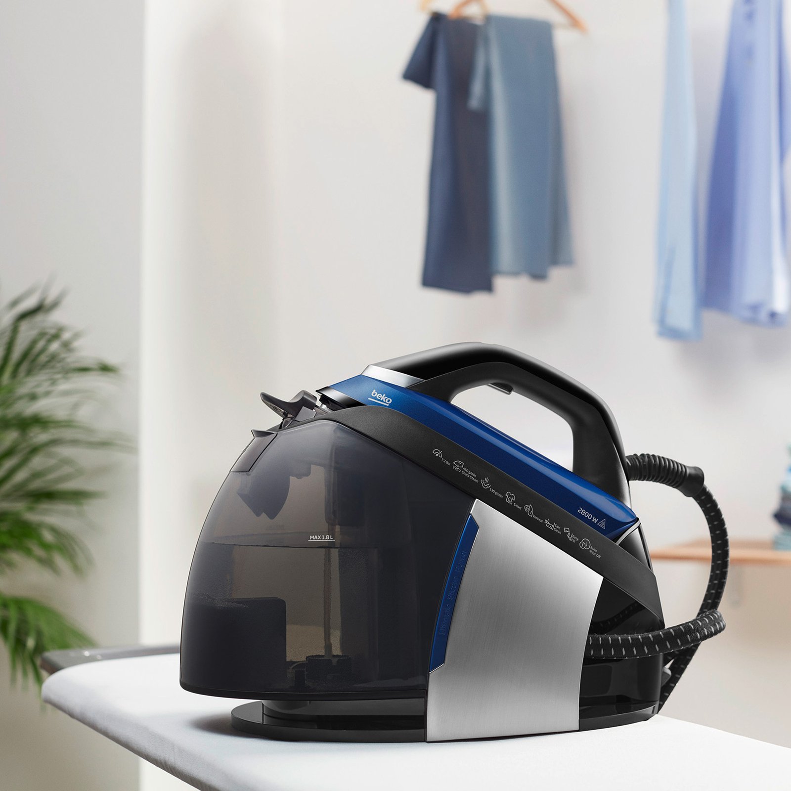 Statie de calcat BEKO HygieneShield SGA8328B, 2800W, 450g/min, 1.8l, talpa SteamXtra, albastru-negru