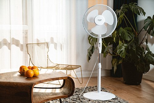 Вентилятор напольный Adler AD 7323w, 90 Вт, диаметром 40 см, 3 настройки скорости 